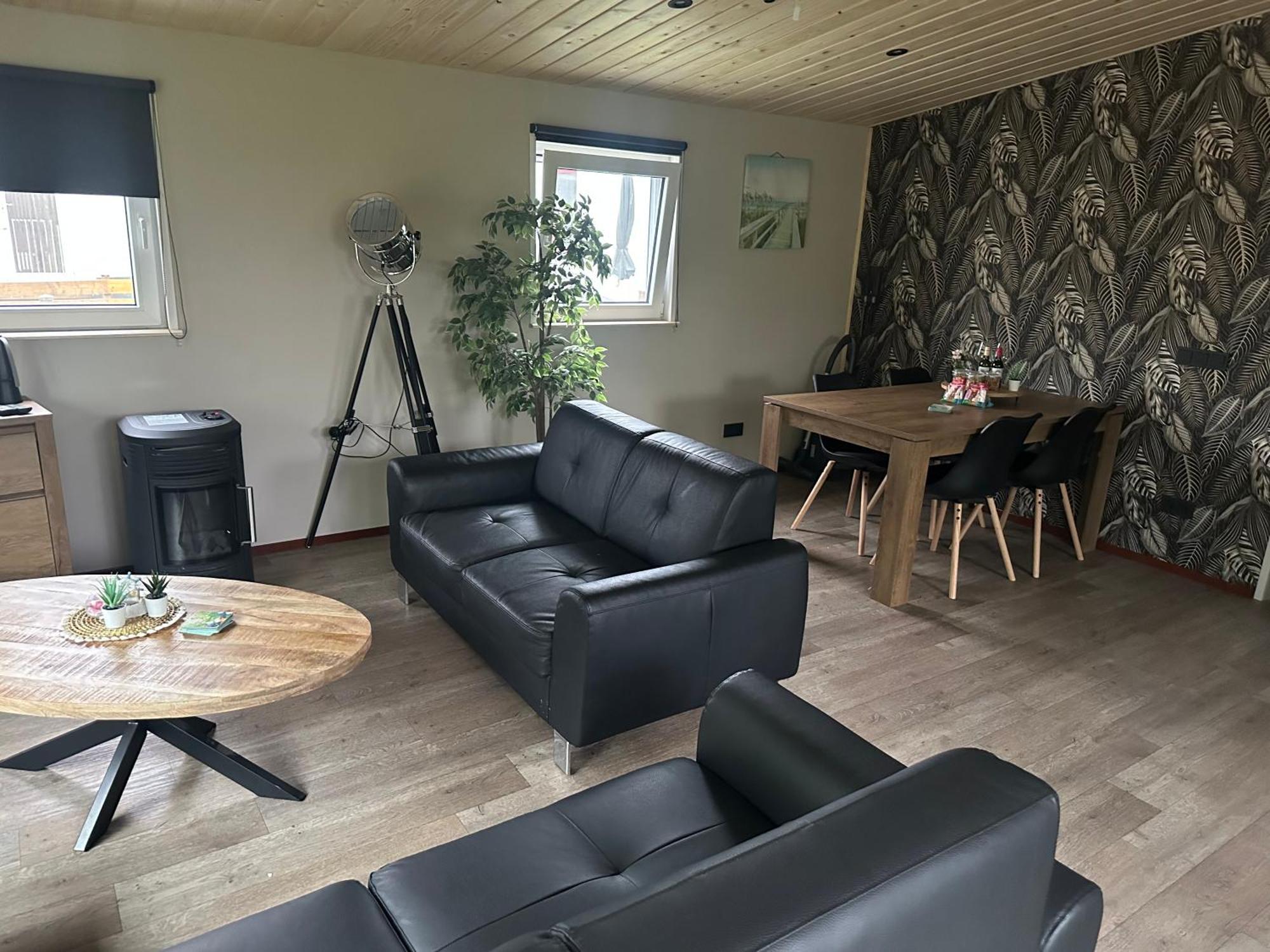 Bungalow Aan De Thoolse Kust Poortvliet Extérieur photo